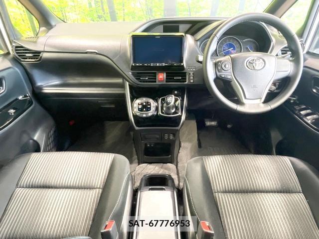 Toyota VOXY 2019-05 8548422-1