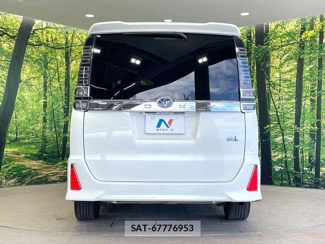 Toyota VOXY 2019-05 8548422-15