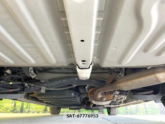 Toyota VOXY 2019-05 8548422-18