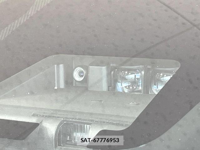 Toyota VOXY 2019-05 8548422-3