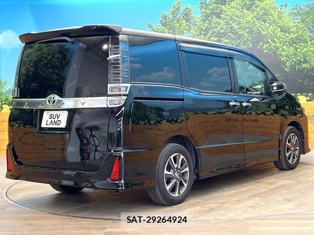 Toyota VOXY 2021-08 8548429-11