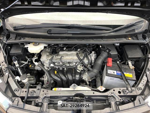 Toyota VOXY 2021-08 8548429-12