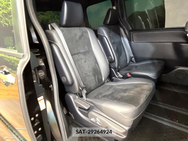 Toyota VOXY 2021-08 8548429-4