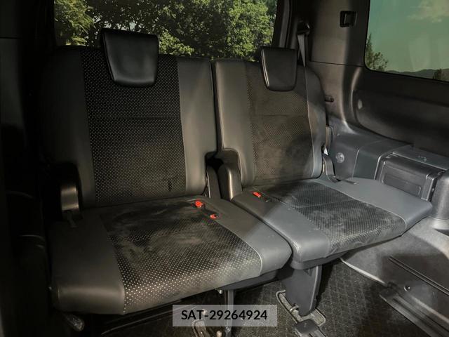 Toyota VOXY 2021-08 8548429-5