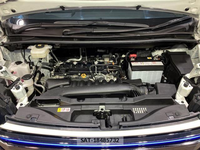 Toyota VOXY 2023-09 8549164-17