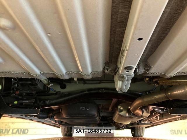 Toyota VOXY 2023-09 8549164-18