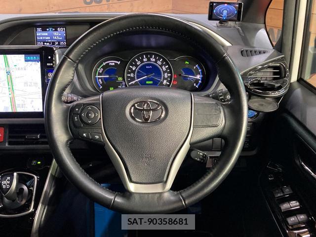 Toyota VOXY 2020-02 8549169-11