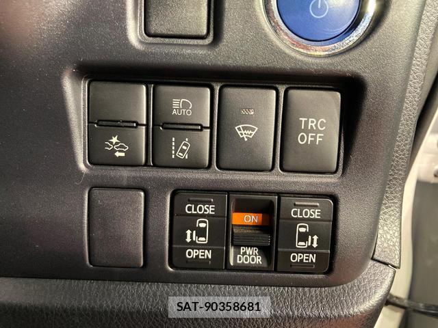 Toyota VOXY 2020-02 8549169-3
