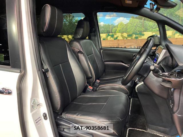 Toyota VOXY 2020-02 8549169-8