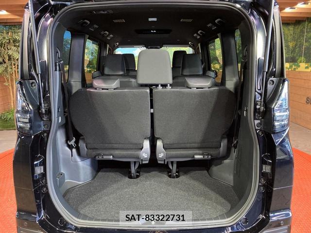Toyota VOXY 2025-04 8549170-11