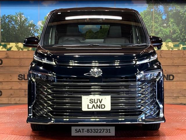 Toyota VOXY 2025-04 8549170-14