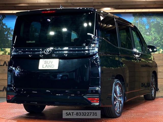 Toyota VOXY 2025-04 8549170-17