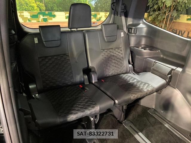 Toyota VOXY 2025-04 8549170-9