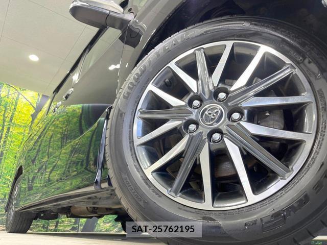 Toyota VOXY 2016-02 8549433-13