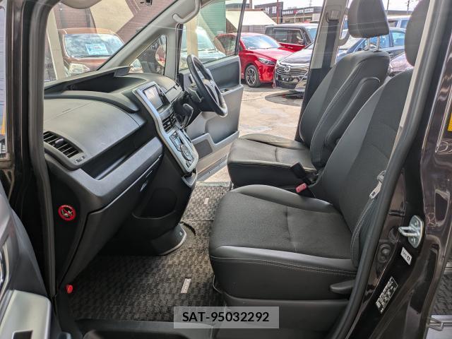 Toyota VOXY 2013-09 8549451-14
