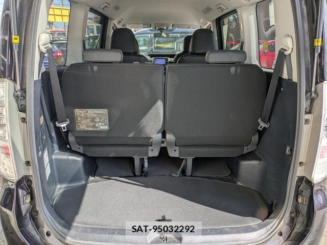 Toyota VOXY 2013-09 8549451-15