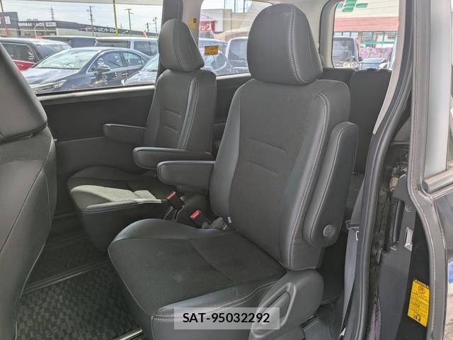 Toyota VOXY 2013-09 8549451-6