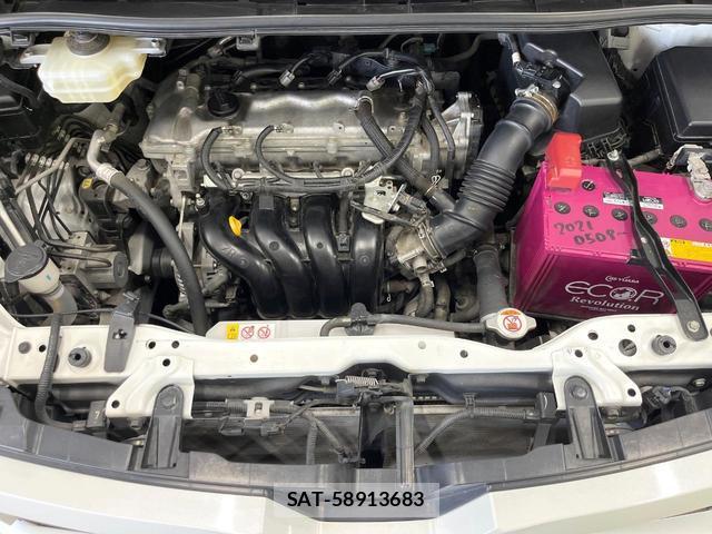 Toyota VOXY 2017-07 8549503-17