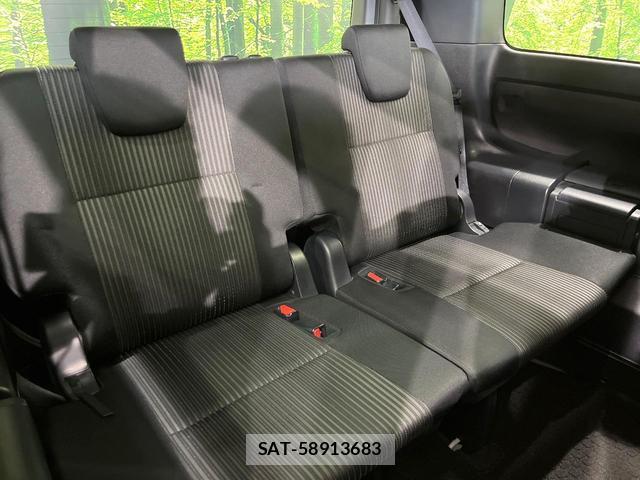 Toyota VOXY 2017-07 8549503-9
