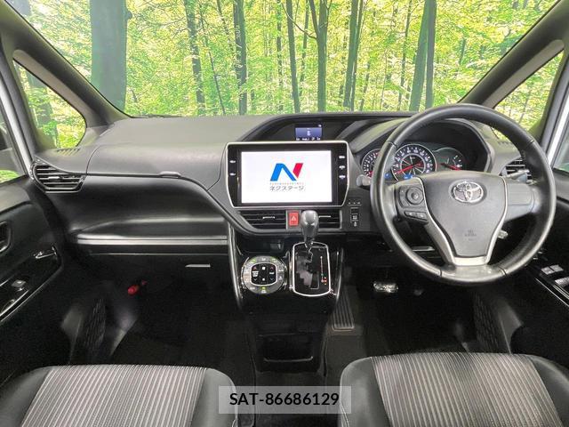 Toyota VOXY 2017-07 8549507-1