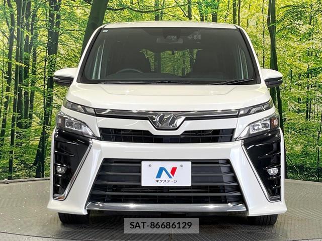 Toyota VOXY 2017-07 8549507-14