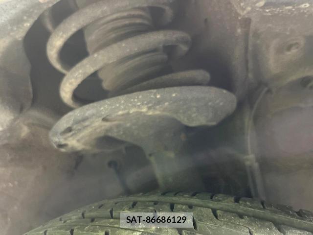 Toyota VOXY 2017-07 8549507-19