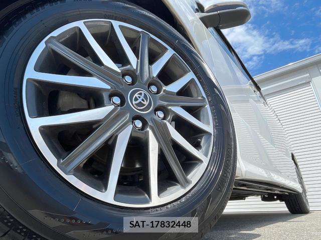 Toyota VOXY 2016-08 8549634-12
