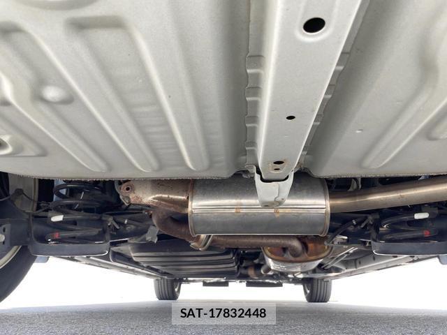 Toyota VOXY 2016-08 8549634-18