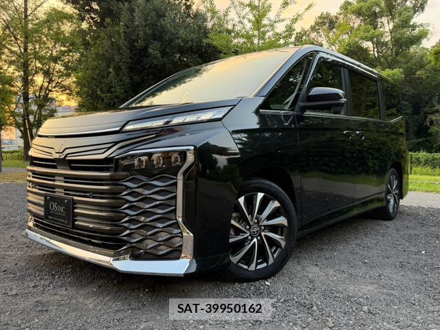 Toyota VOXY 2024-06 8549890-0