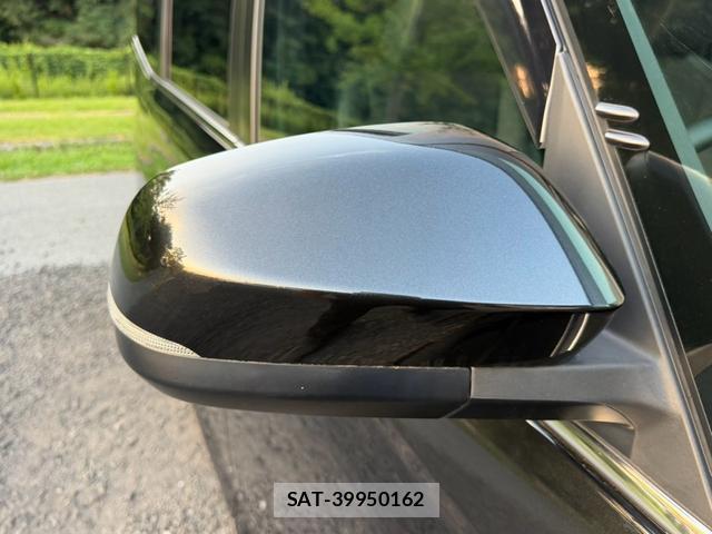 Toyota VOXY 2024-06 8549890-15