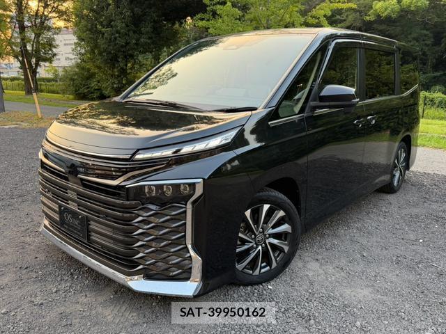 Toyota VOXY 2024-06 8549890-4