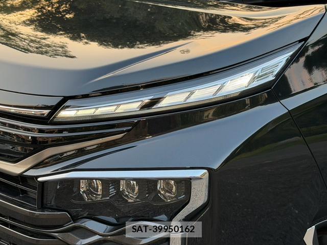 Toyota VOXY 2024-06 8549890-5