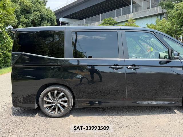 Toyota VOXY 2024-05 8549892-1