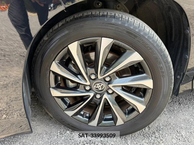Toyota VOXY 2024-05 8549892-2