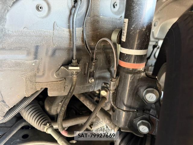 Toyota VOXY 2025-06 8549894-16