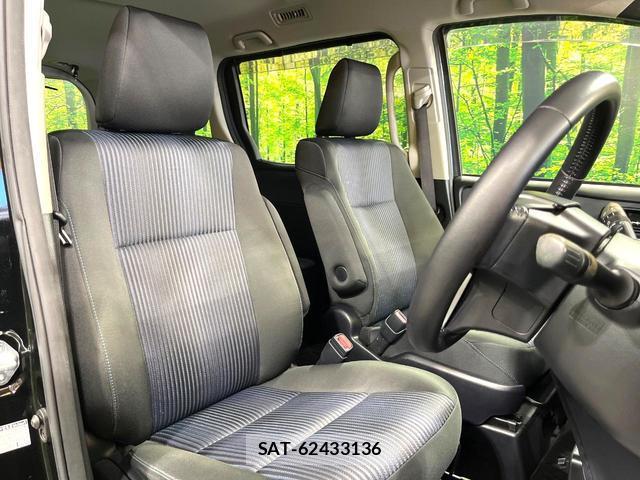 Toyota VOXY 2015-11 8549991-8
