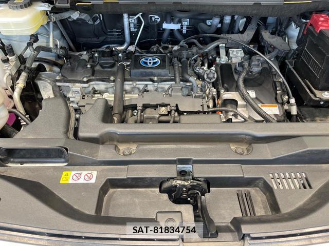 Toyota VOXY 2023-08 8550108-17
