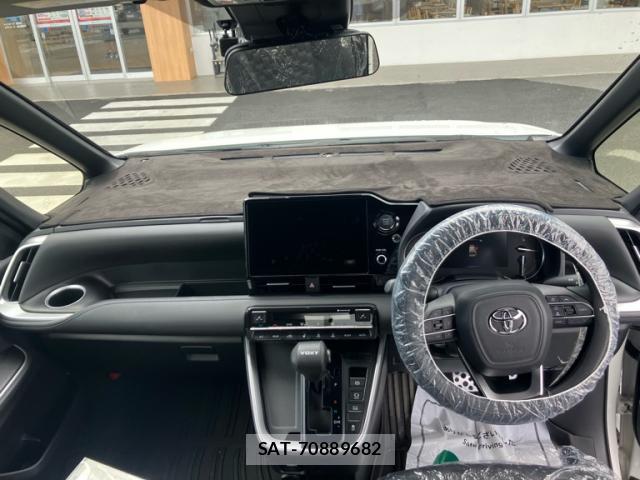 Toyota VOXY 2025-03 8550109-11