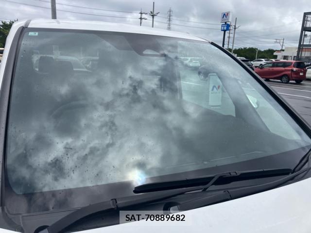 Toyota VOXY 2025-03 8550109-4