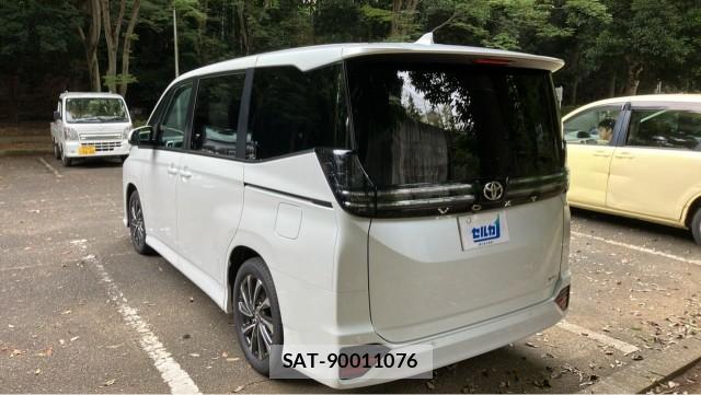 Toyota VOXY 2025-11 8550232-13