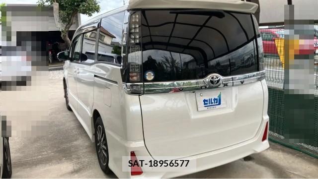 Toyota VOXY 2016-12 8550247-13