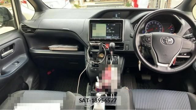 Toyota VOXY 2016-12 8550247-2