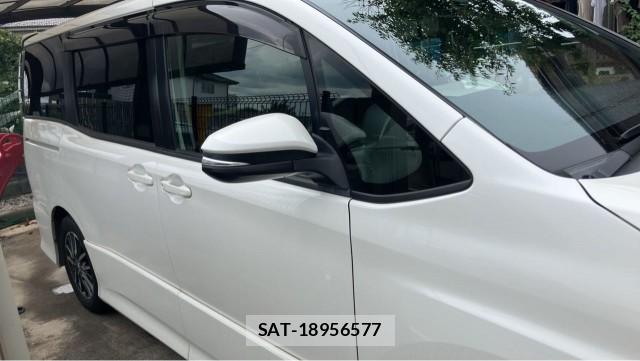 Toyota VOXY 2016-12 8550247-3