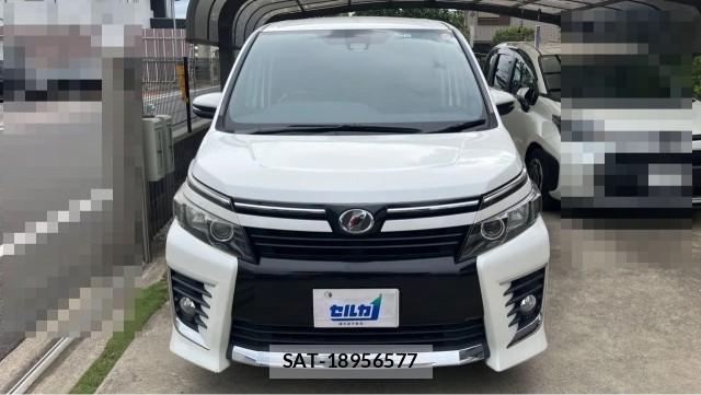 Toyota VOXY 2016-12 8550247-9