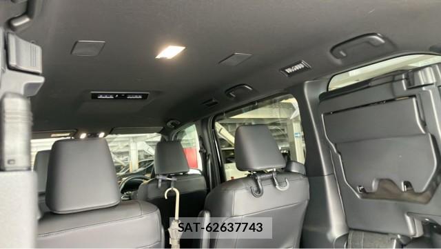 Toyota VOXY 2024-08 8550346-15