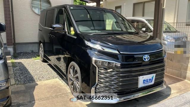 Toyota VOXY 2022-03 8550372-11