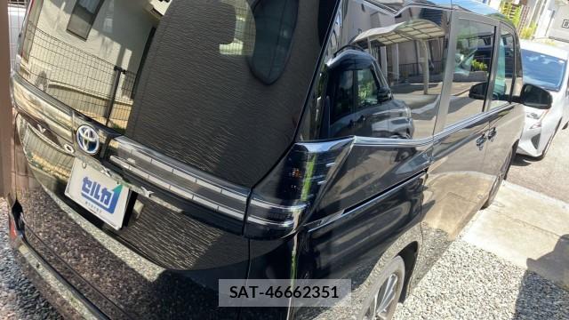 Toyota VOXY 2022-03 8550372-12