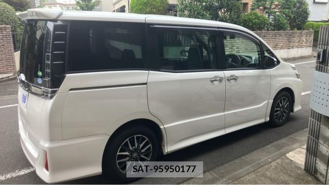 Toyota VOXY 2015-12 8550406-3