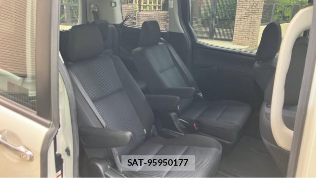 Toyota VOXY 2015-12 8550406-6