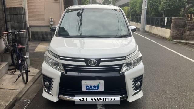 Toyota VOXY 2015-12 8550406-9